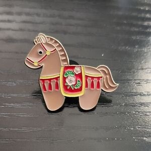 Brown Horse Enamel Pin
